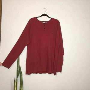 Red Men’s Columbia thermal shirt